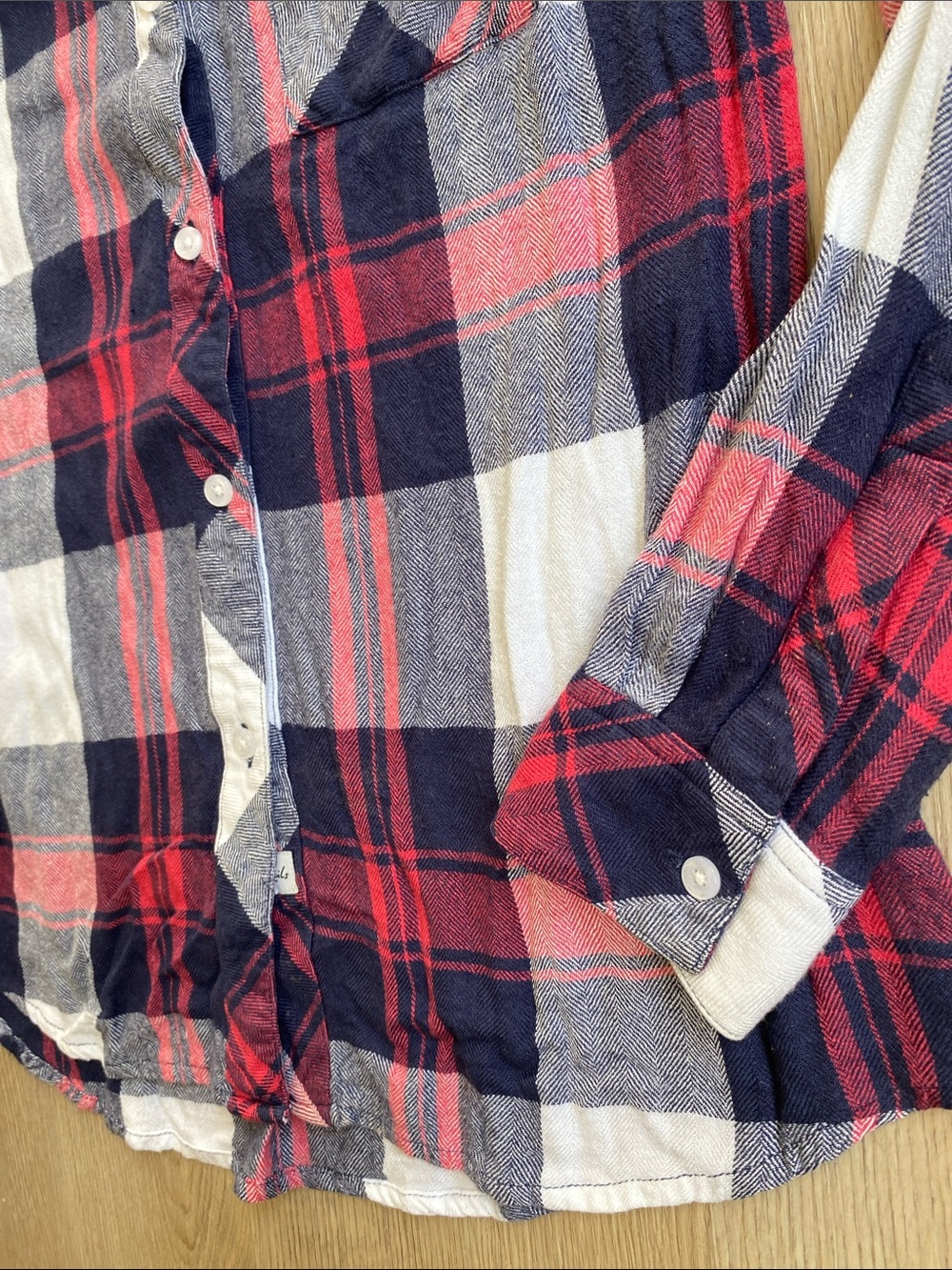 Rails Plaid Button Down Shirt Small Navy Red White Long Sleeve Flannel - Picture 5 of 11